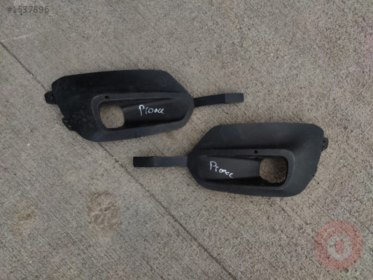 Toyota Proace Sağ Sol Sis Farı Kapağı 9816778580 9816778680