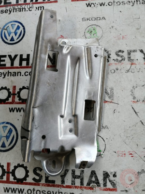 8L1864775 volkswagen golf 4 sol ön ayak basma braketi