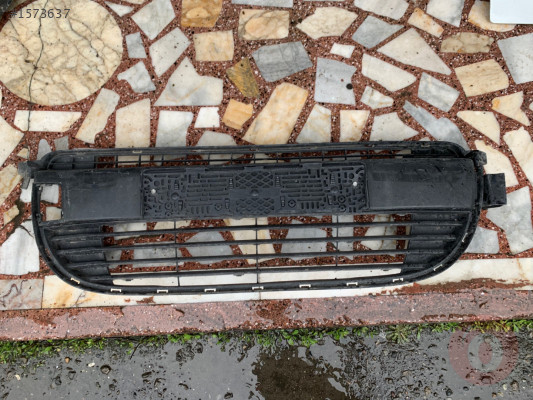RENAULT KANGOO3 ÇIKMA ORJİNAL ÖN TAMPON ORTA IZGARA