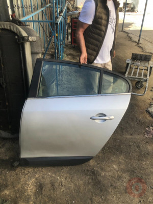 Fluence sol arka kapı  dolu gri hatasız çıkma  orjinal