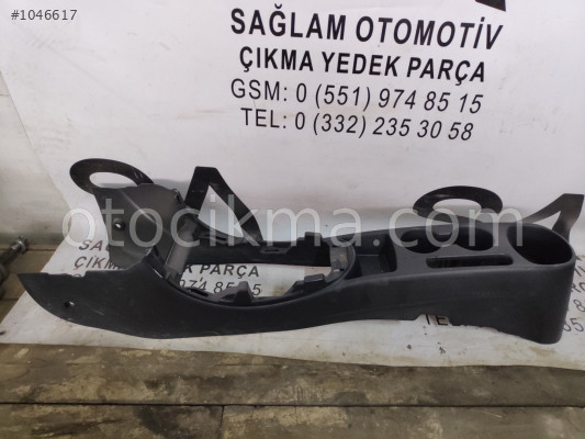 HYUNDAİ İ20 ORTA KONSOL