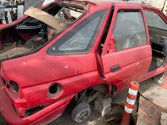 FORD ESCORT ARKA TAMPON HATCBACK ORJİNAL ÇIKMA