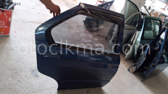ALFA ROMEO-146 SAĞ ARKA KAPI