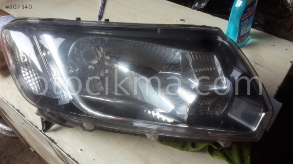 DACİA LOGAN MCV SAĞ FAR VE TÜM ÇIKMA PARÇALAR