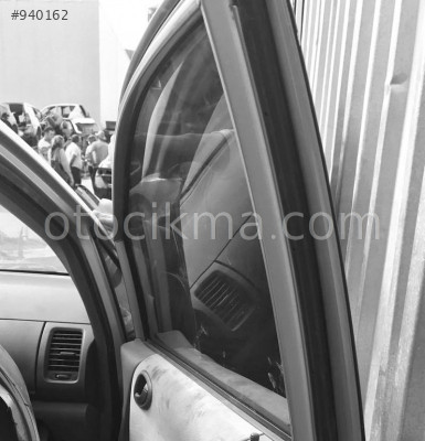 ORJİNAL 2007 HONDA CİTY 1.3 SAĞ KAPI CAMI.