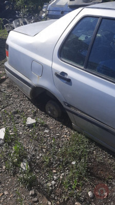 1997 volkswagen vento 1.9 turbo dizel sağ arka çamurluk