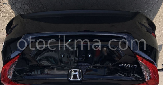2018 HONDA CİVİC HATASIZ SİSLİ ARKA TAMPON.