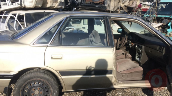 1992 model mazda 626 çıkma sağ arka kapı