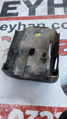 1J0858566C vw bora golf 4 direksiyon kolonu alt kaplaması