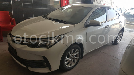 TOYOTA COROLLA HATASIZ TÜM TAVAN ARKA