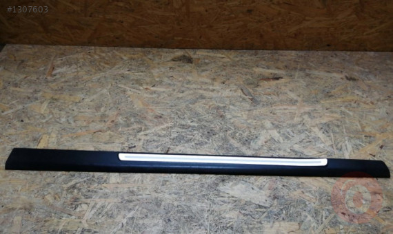 AUDİ A6 05-11  SAĞ ÖN BASAMAK ÇITASI 4F0853374H 01C