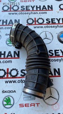 1726207 bmw 5.20 E34 hava filtre borusu