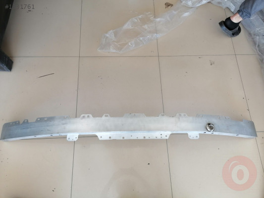 MERCEDES W213 SIFIR TAMPON DEMİRİ
