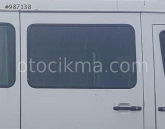 1997 mercedes sprinter 412 d çıkma sağ sürgü kapı camı
