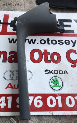 8V4867272 audi a3 2019 sağ ön direk alt eşik kaplaması