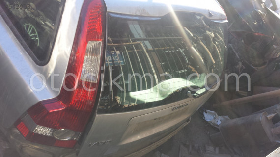 2005 VOLVO V50 ÇIKMA BAGAJ KAPAĞI.