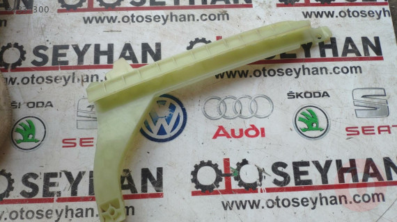 8W0839068 audi a4 2017 arka sağ kapı cam kılavuzu
