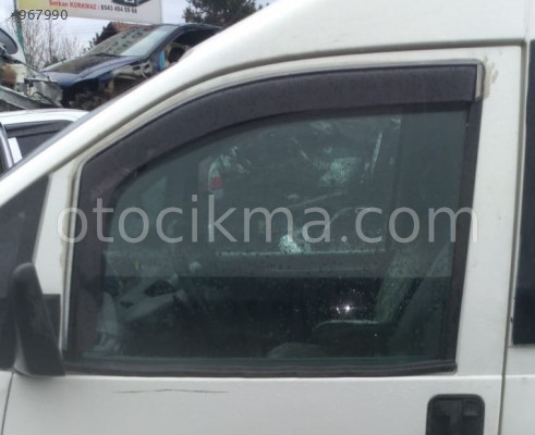 2002 model peugeot expert 1.9 dizel çıkma sol ön kapı camı