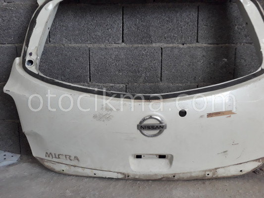 Nissan micra arka bagaj çıkma orjinal