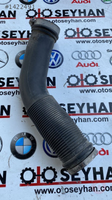 6K0129627A volkswagen caddy 2001 1.9 tdi hava filtre borusu