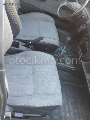 1992 TOYOTA COROLLA ÇIKMA ÖN TAKIM KOLTUK MEVCUTTUR.