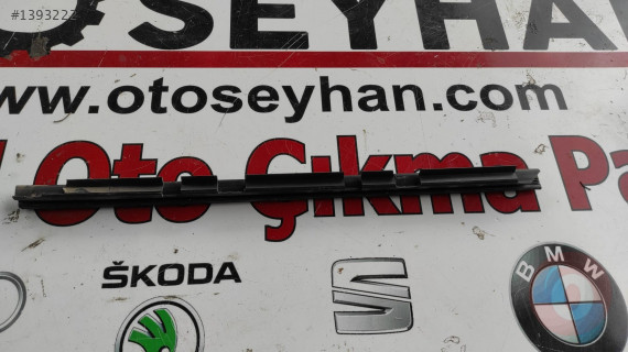 seat leon 00-05 arka sağ kapı iç sıyırıcı fitil