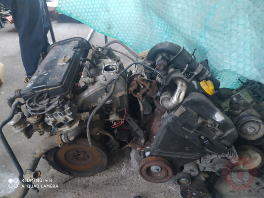 Renault Clio sembol 1.5 dci dizel motor satliktir temiz