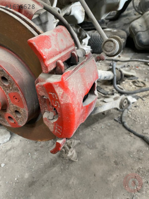 volkswagen jetta 2009 benzinli sağ ön fren merkezi kaliper