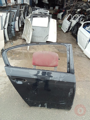 2012-2013 Volkswagen Passat B7 sağ arka kapı çıkma