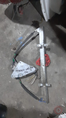 1996 model ford mondeo çıkma sağ ön cam krikosu