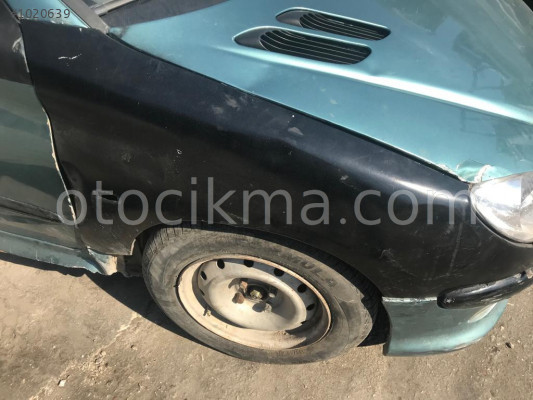 PEUGEOT 206 SAĞ ÖN ÇAMURLUK ÇIKMA PARÇA
