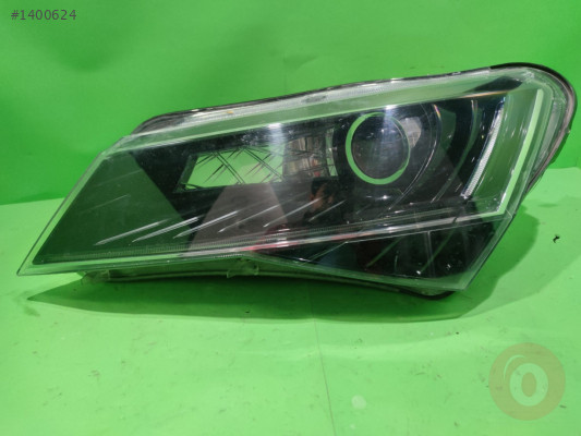 Skoda SuperB Sol Far Led Xenon