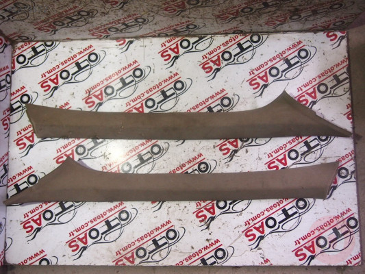 Peugeot 307 Ön Cam Direk Plastiği Sağ -Sol