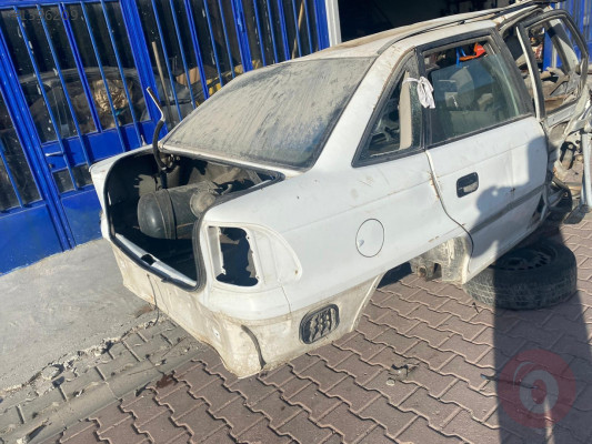 opel astra f sedan çıkma arka panel sağ sol çamurluk kesme
