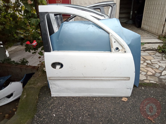 Opel combo c sağ ön kapı 2007 çıkma parça