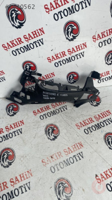 MERCEDES E-CLASS W 212 2009-2014 TAMPON BRAKETİ ÇIKMA PARÇA