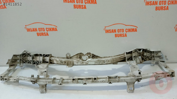 Ford focus  ikibuçuk ön panel orijinal Çıkma beyaz 2005 - 11