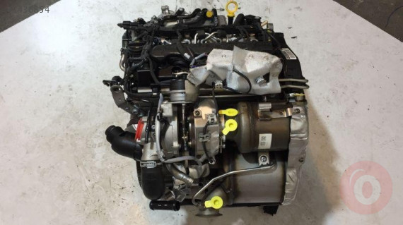 VOLKSWAGEN PASSAT  MOTOR (DCX) (10.000KM) SÖKME 04L100034P