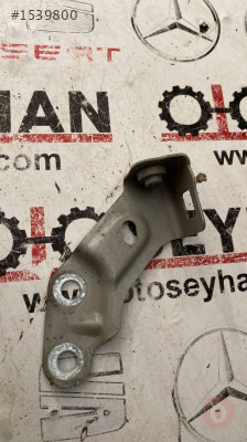 654821149A skoda scala sol ön çamurluk bağlantı demiri