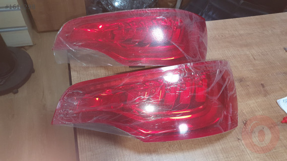 AUDİ Q7 SAG LED STOP SIFIR
