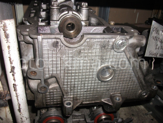 SİLİNDİR KAPAK OPEL VECTRA B 2.0 DİZEL