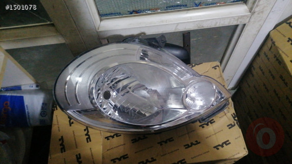 RENAULT KANGO 2008-2012 ÖN SAĞ FAR ÇELİKLER OTO ÇIKMA