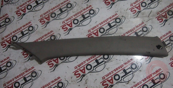 HYUNDAİ ACCENT ERA SOL-SAĞ ÖN CAM PLASTİĞİ 85810 1E000