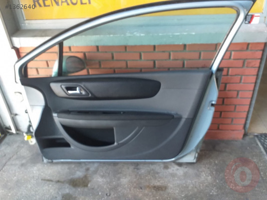 Citroen C4 coupe sag on kapı