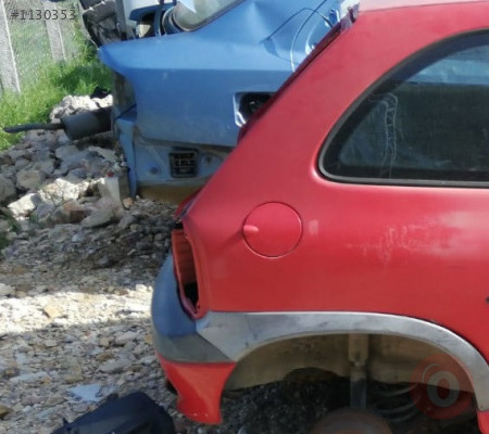 opel corsa b tek kapı çıkma depo kapağı.