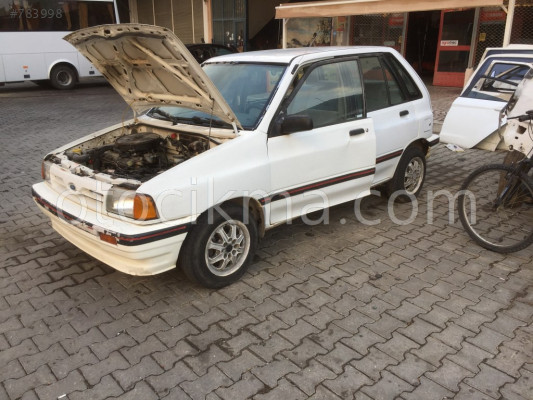 FORD FESTİVA SAĞ SOL ÇAMURLUK