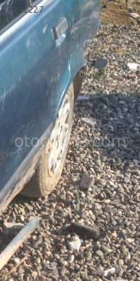 1997 model renault r19 1.4 çıkma sol arka jant lastik