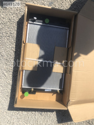 371900 TOYOTA COROLLA-AURİS OTOMATİK VİTES SU RADYÖTÖR YENİ
