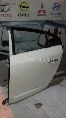 RENALUT FLUENCE 2013 MODEL  SOL ARKA KAPI HATTASIZ  BOYASIZ