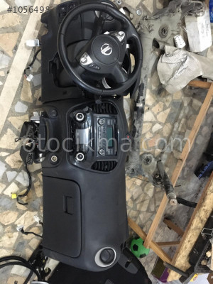 Nissan Juke Dolu torpido orjinal çıkma